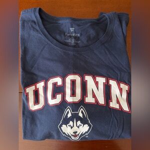 UConn Huskies Long Sleeve Shirt – Women’s XL